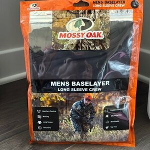 Mossy Oak Base Layer long sleeve crewneck,moisture wick,UV protection,quick dry